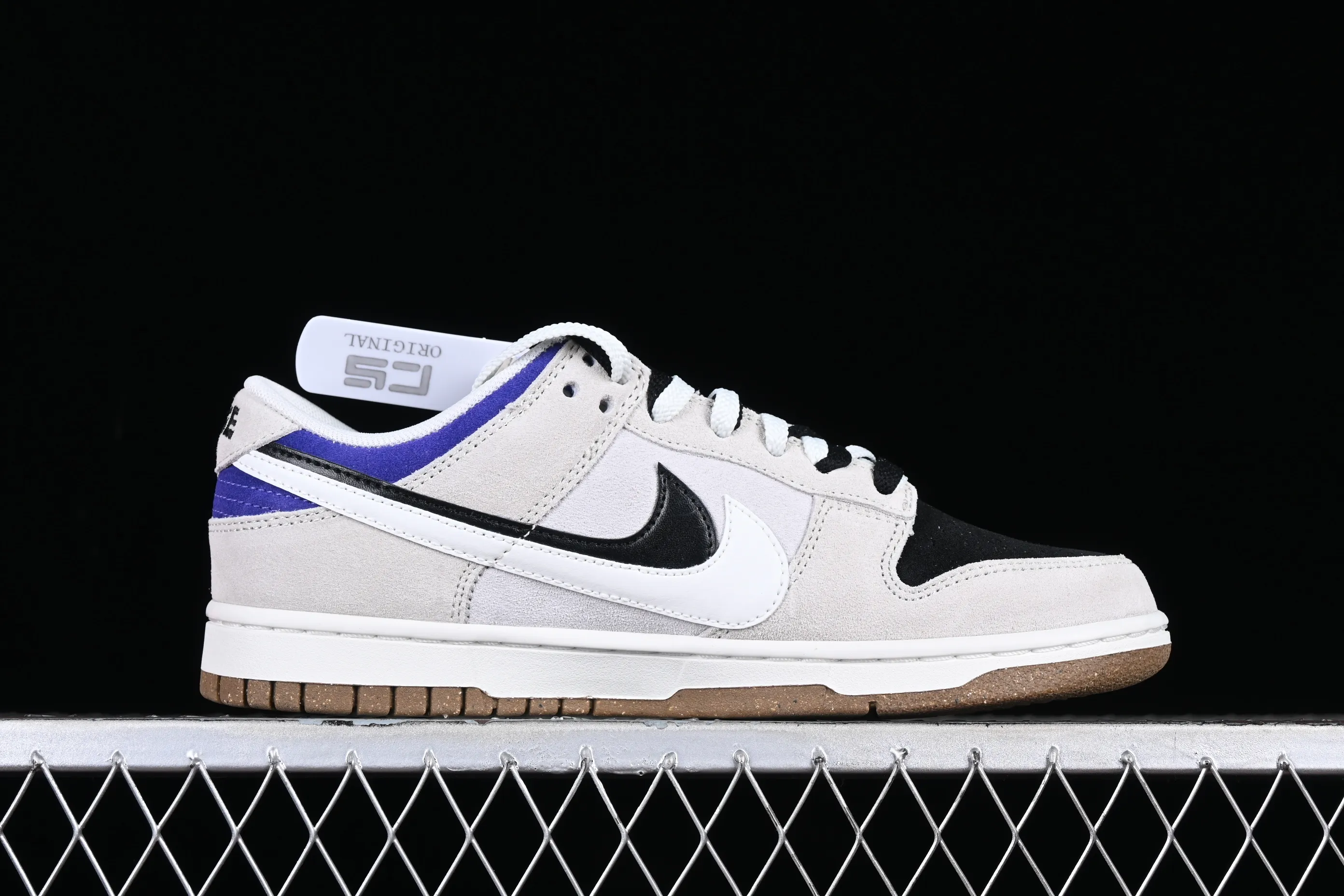 All categories Nk SB Dunk Series Nk SB Dunk Low low-top sneakers Nk SB Dunk Low "85" white and black double hook strap SB low-top sports and leisure sneakers DO9457-138